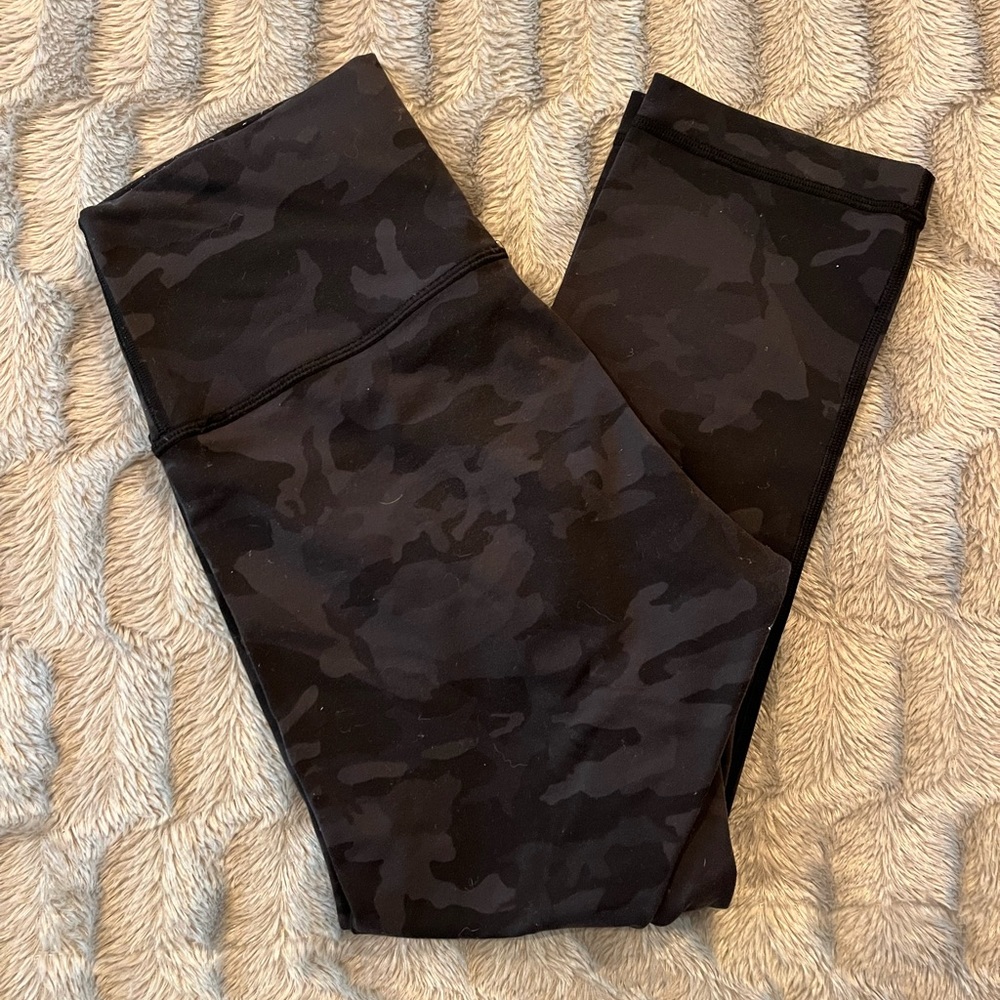 Lululemon legging capris size 8